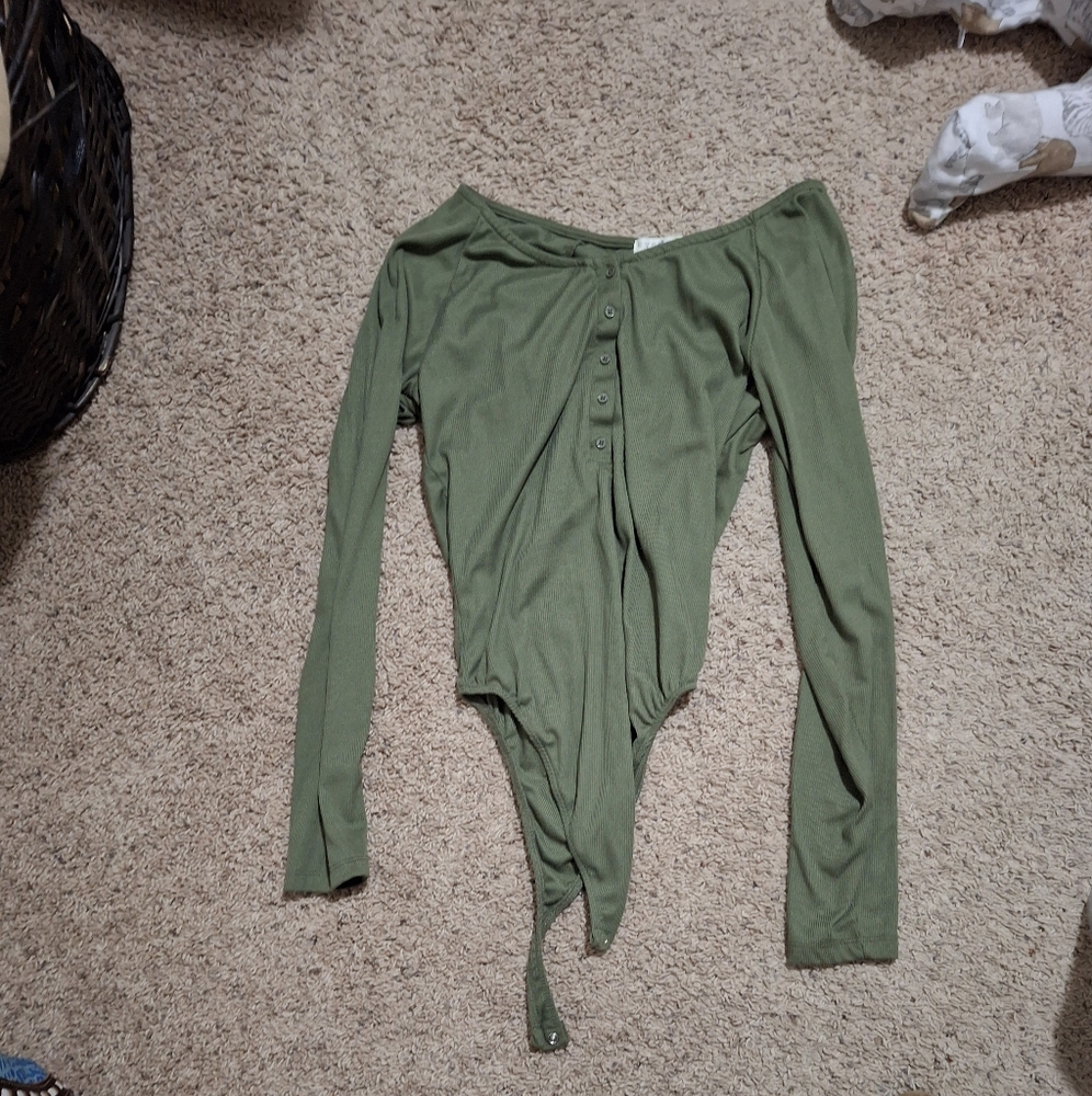Eye candy long sleeve onesie (L)